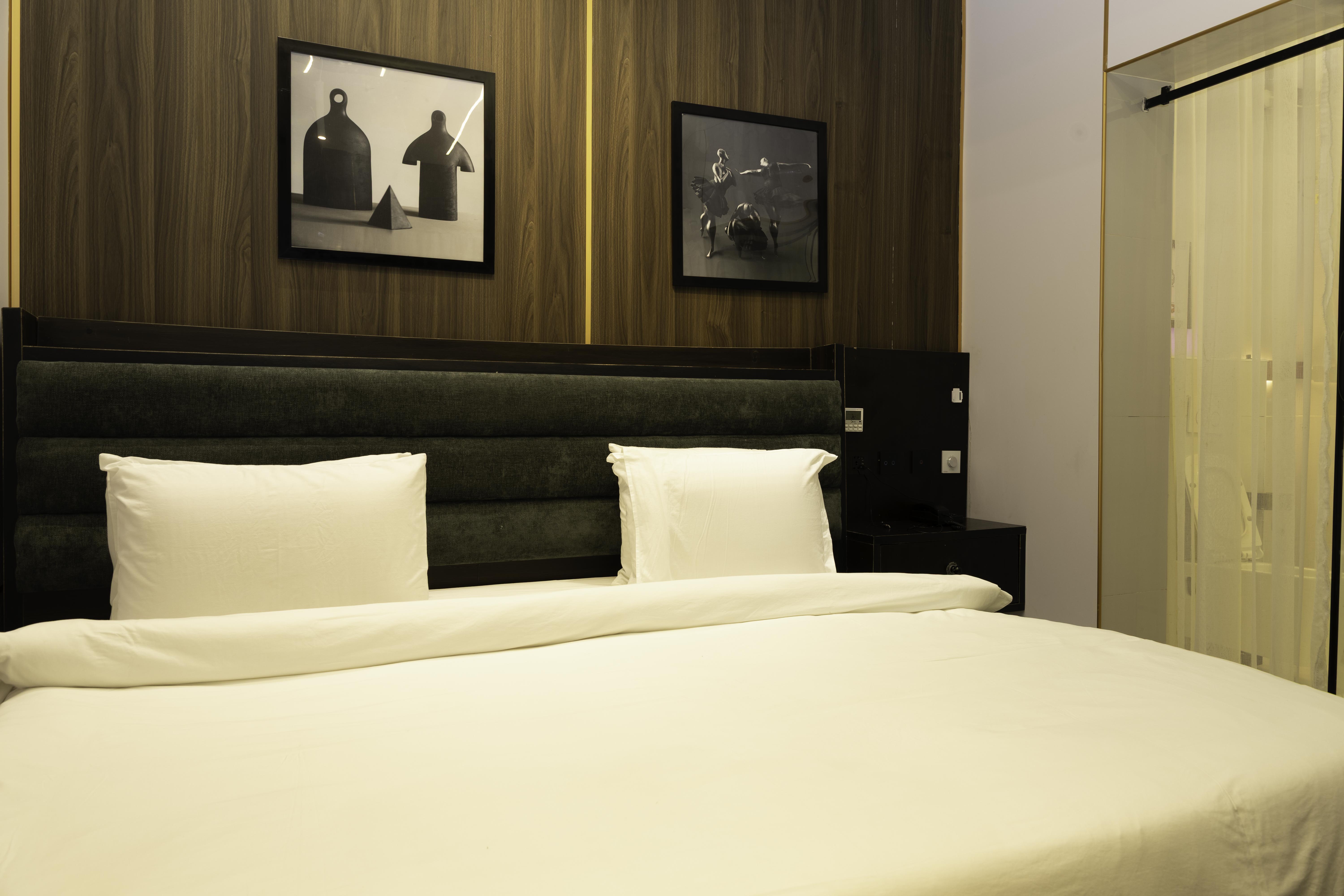 Rahat Luxury Apartment atmosphere